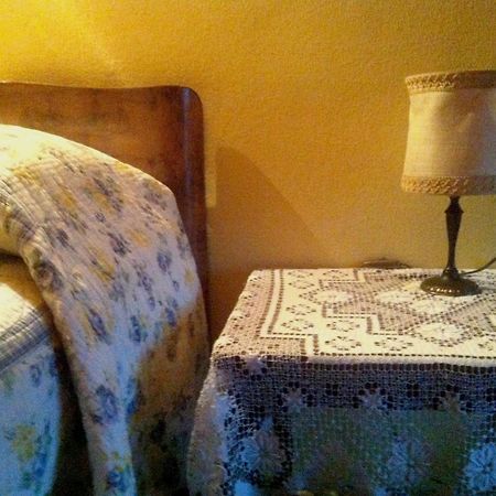 A Casa di Susi Bed & Breakfast Castelnuovo del Garda Bagian luar foto