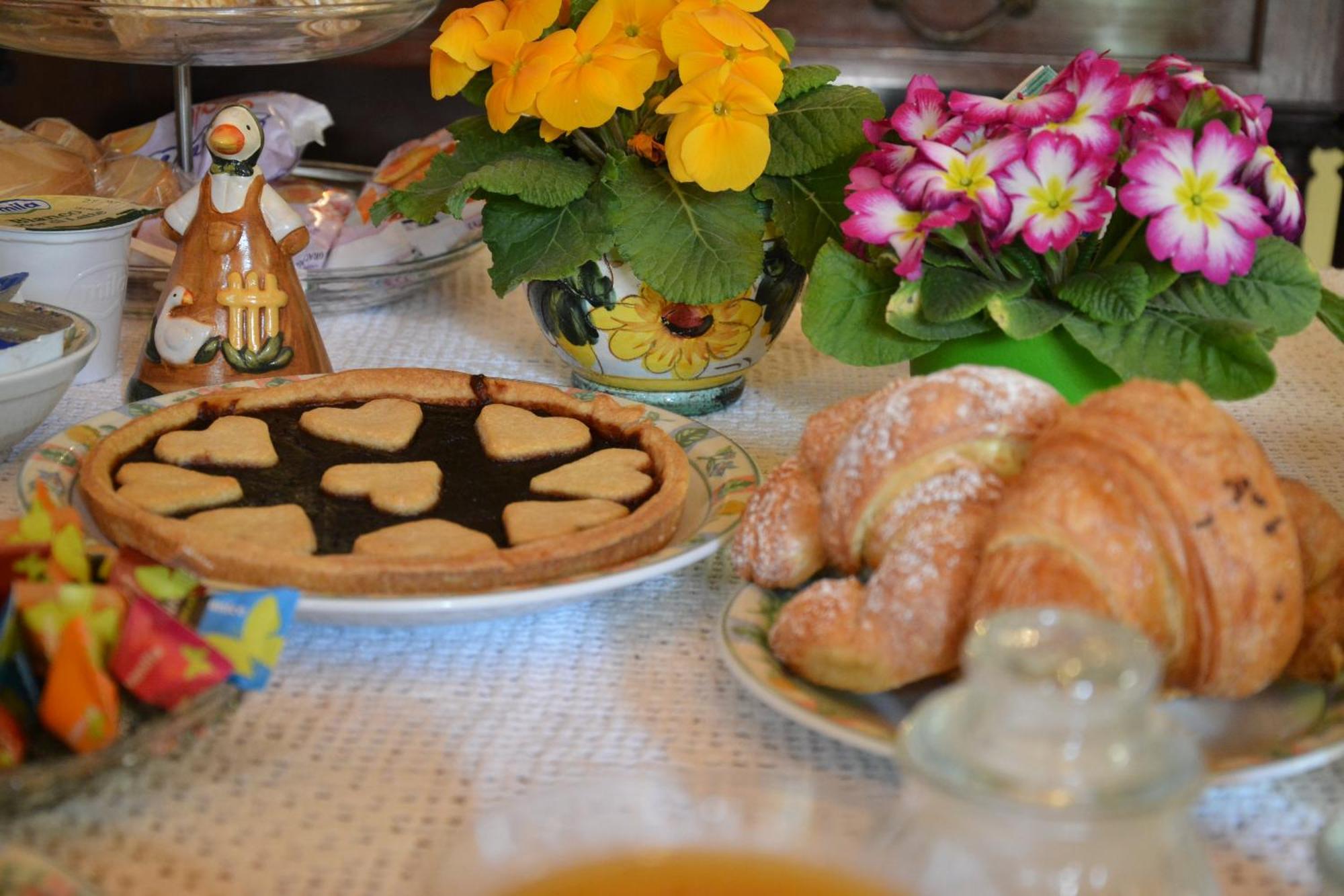 A Casa di Susi Bed & Breakfast Castelnuovo del Garda Bagian luar foto
