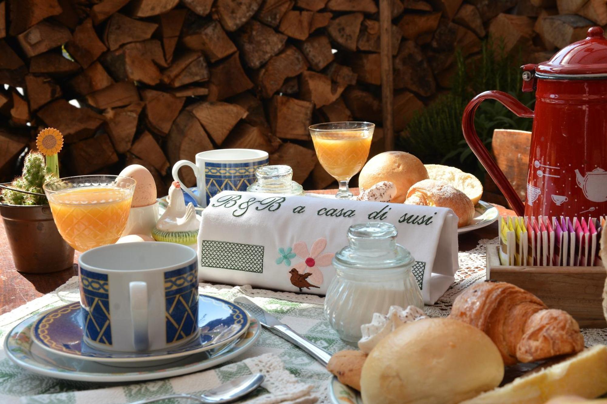 A Casa di Susi Bed & Breakfast Castelnuovo del Garda Bagian luar foto